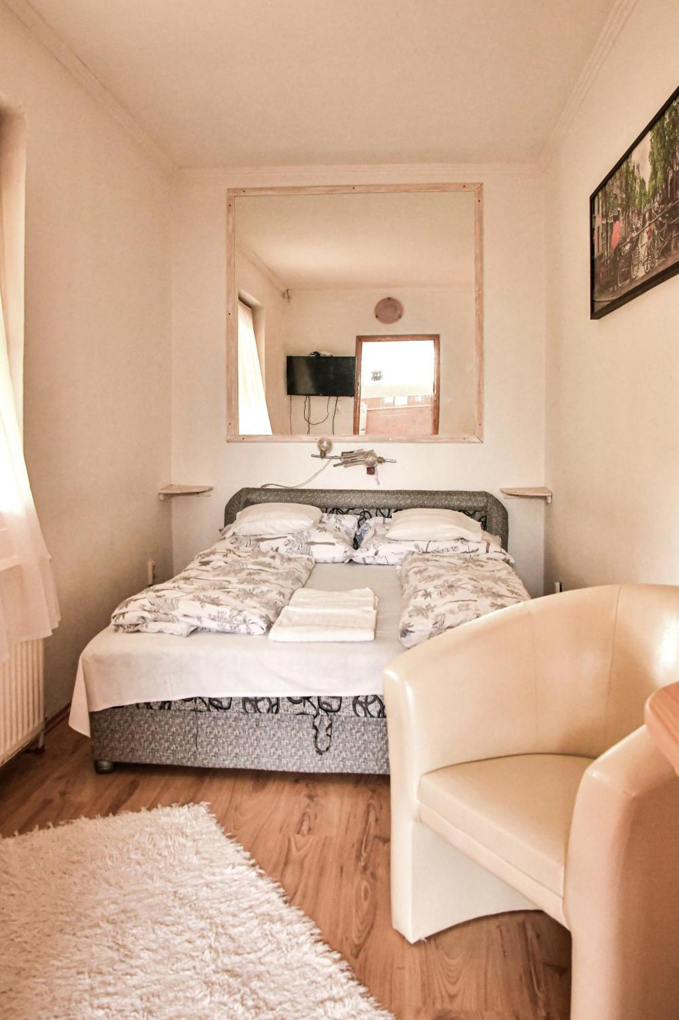 Klara Apartman Szentes Luaran gambar