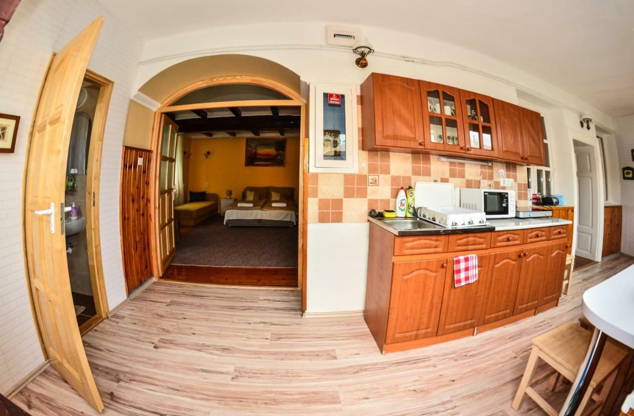 Klara Apartman Szentes Luaran gambar