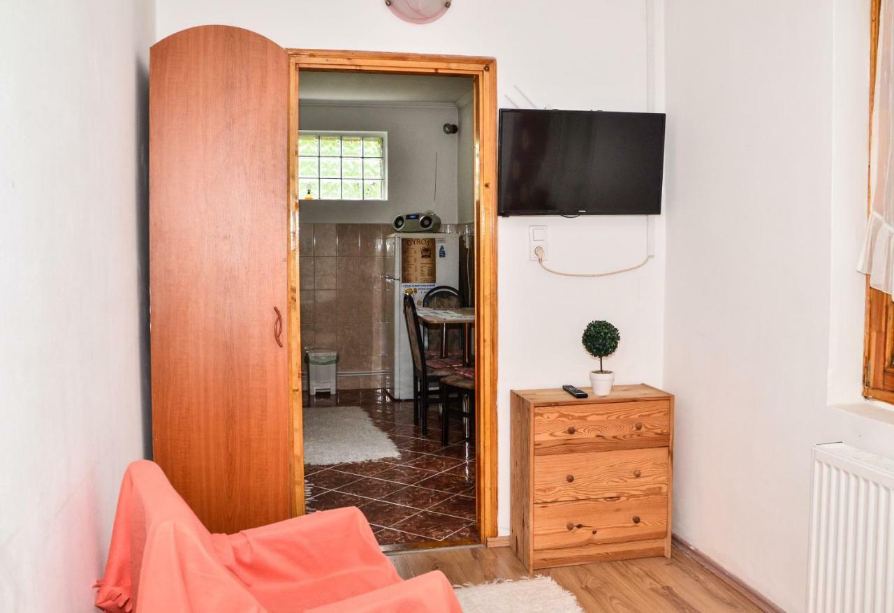 Klara Apartman Szentes Luaran gambar